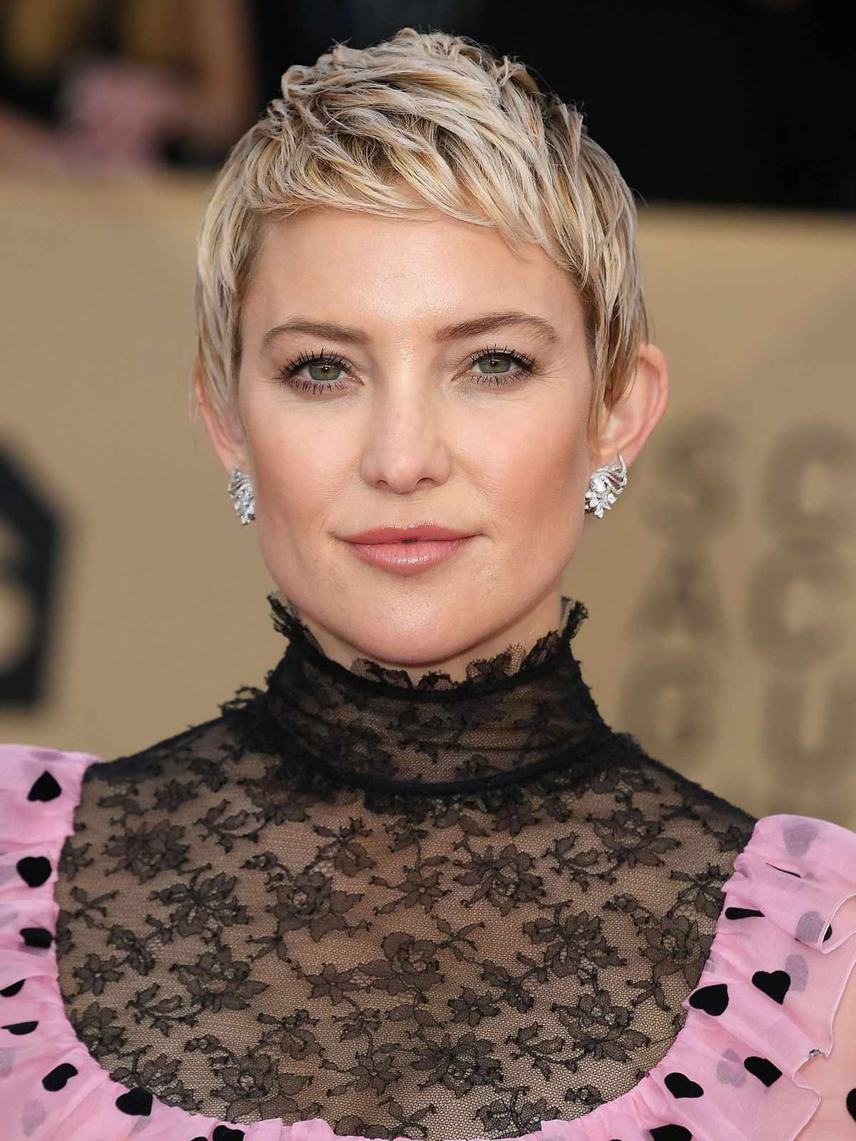 Hairstyles for Women Over 40 to Try in 2021