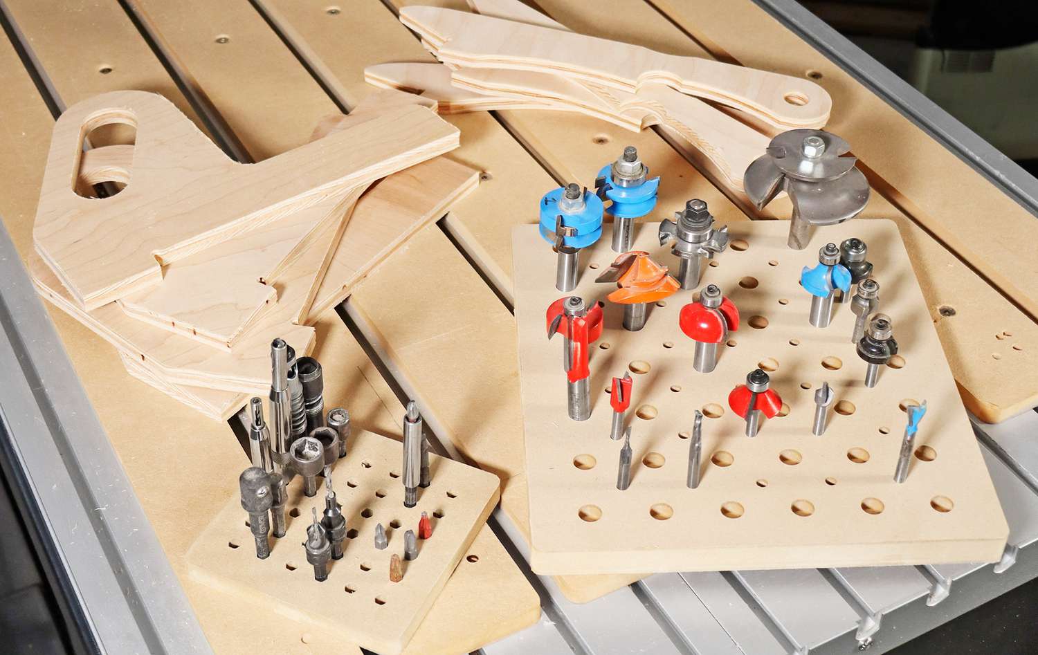 storage trays with router bits and hex-shank bits and pushsticks