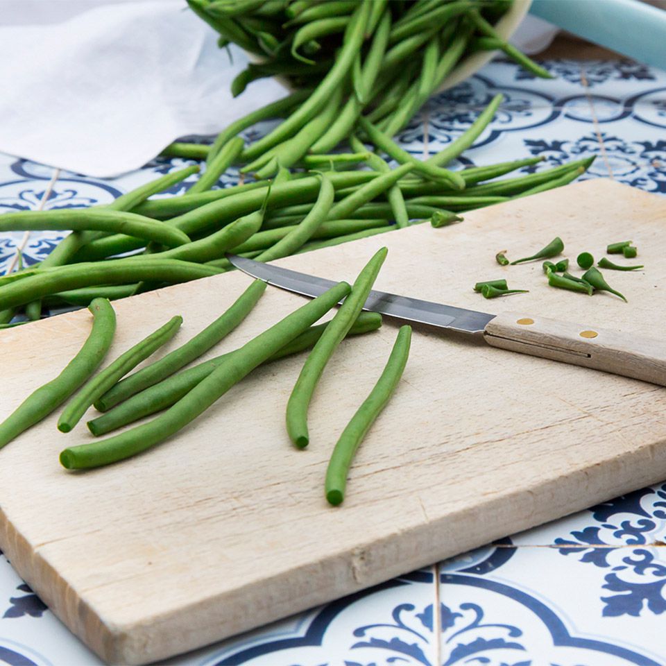 cutting green beans
