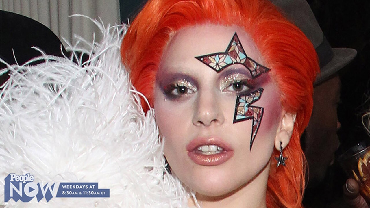 Lady Gaga S David Bowie Tattoo Singer Shows Ink At V Magazine Party People Com