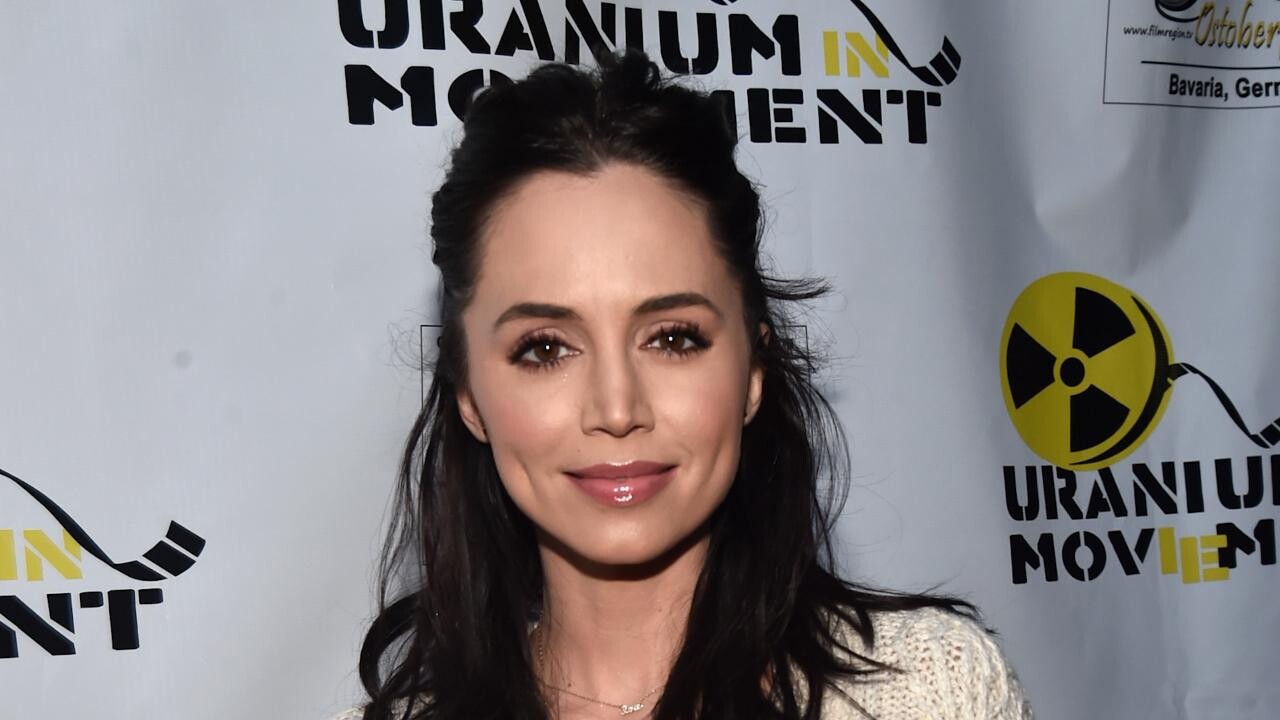 Eliza dusku pics