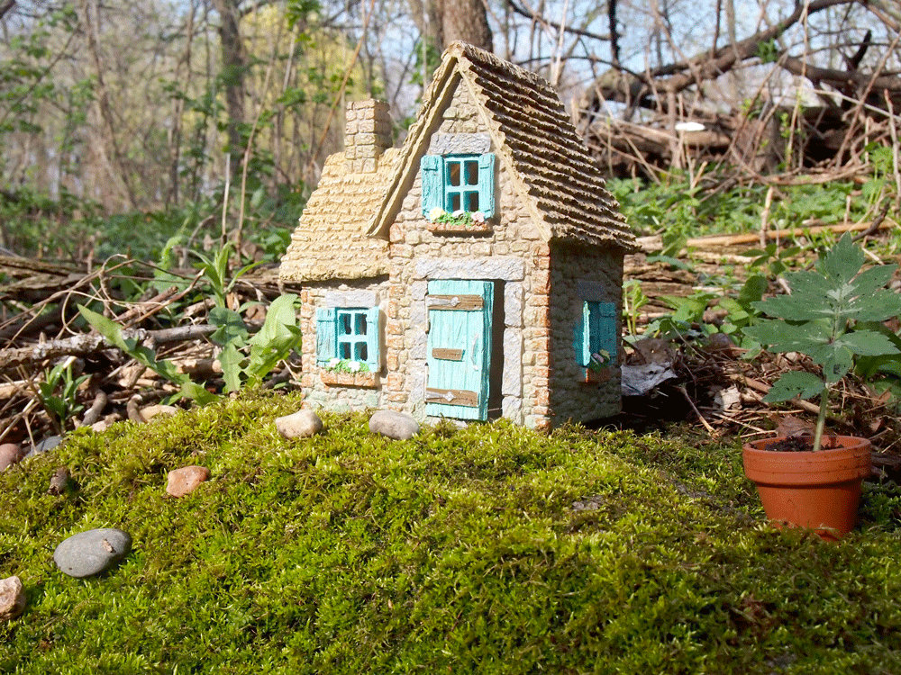 Fairy garden building