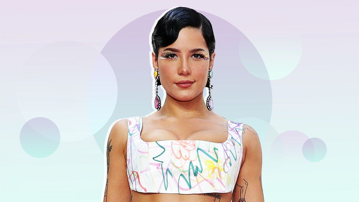Halsey's Stretch Marks Are on Full Display in New Photo Less Than a Month After Giving Birth