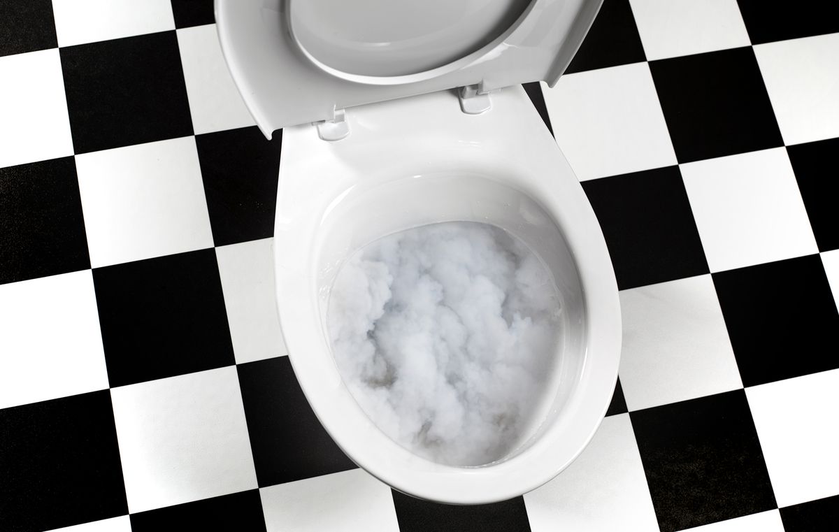 7 Reasons Your Pee is Cloudy