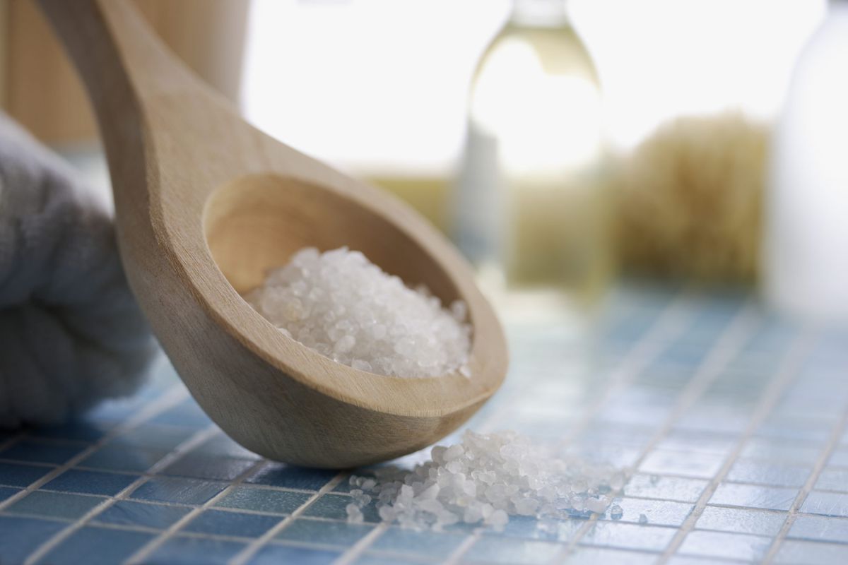 What Is Epsom Salt and Should You Be Bathing In It?