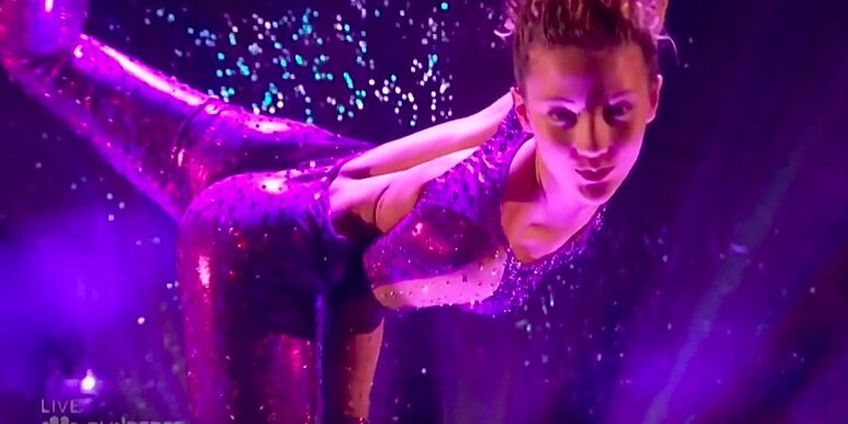 14 Year Old Contortionist Sofie Dossi Absolutely Killed It On The America S Got Talent Finals Hellogiggles - does sofie dossi play roblox