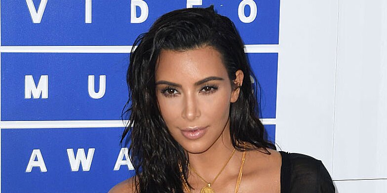 Kim Kardashian Rocked This Incredible Black And Mint Green Kimono On