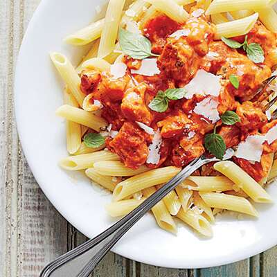 Pasta Kit - Penne with Spicy Tomato Sauce 1 Set