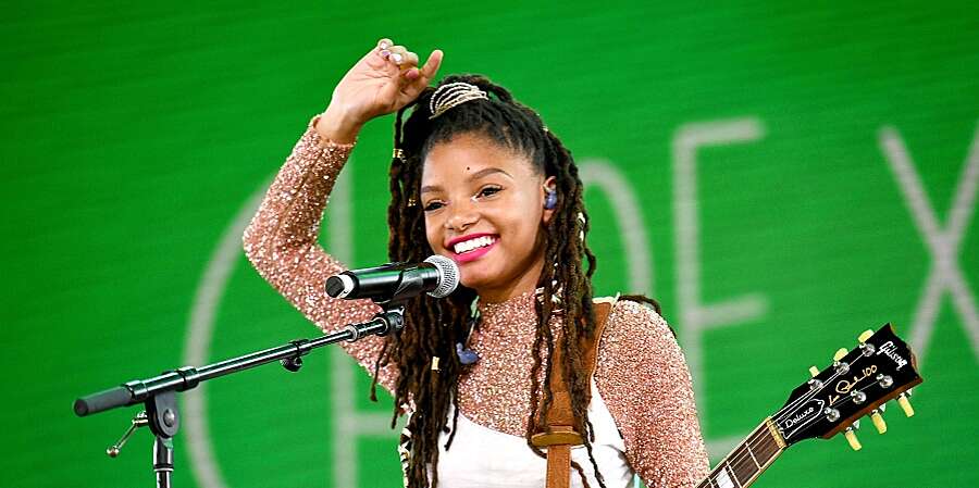 Freeform Defends Halle Bailey S Little Mermaid Casting In Open Letter Hellogiggles