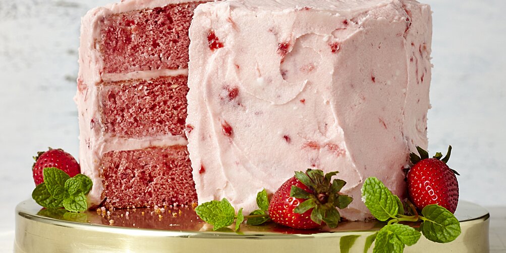 Strawberry Cake With Strawberry Buttercream Frosting Recipe Myrecipes