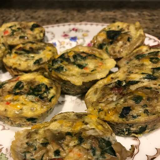 Low-Carb Bacon Spinach Egg Cups Recipe