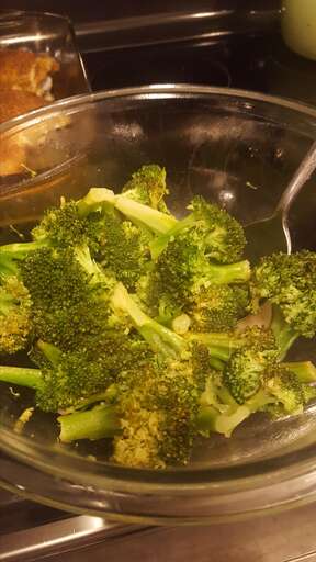 Broccoli with Lemon Butter Sauce Recipe