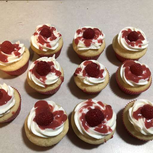 Raspberry White Chocolate Buttercream Cupcakes Recipe