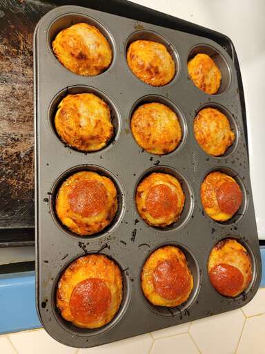 Easy Pepperoni Pizza Muffins Recipe