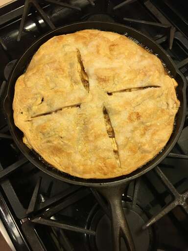 Grandma's Iron Skillet Apple Pie Recipe