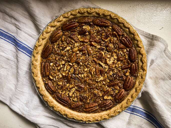 Pecan Pie with Maple Syrup Recipe