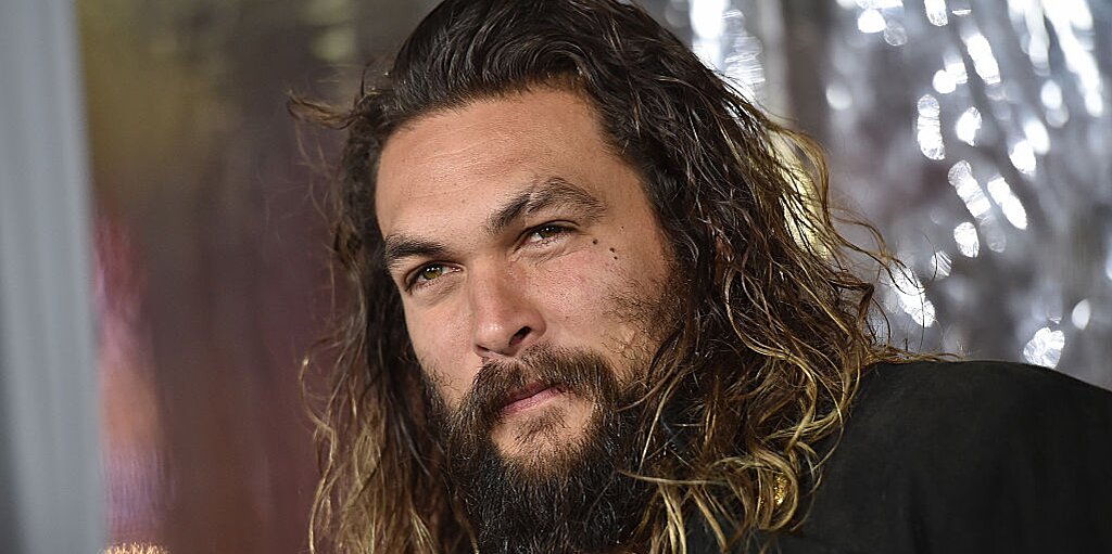 Jason Momoa tears up while thinking about how much he loves his kids ...