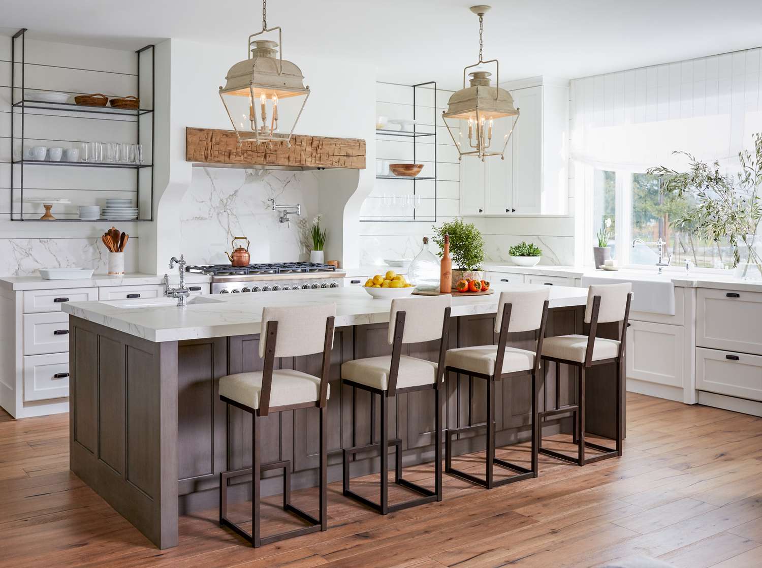 our favorite kitchen island seating ideas perfect for family