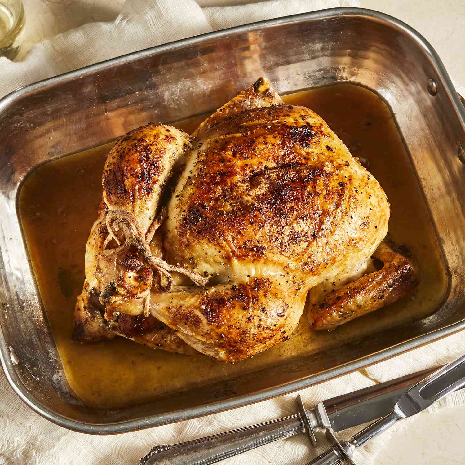 Best Dutch Oven Roast Chicken Recipe - How to Make Dutch Oven Roast Chicken