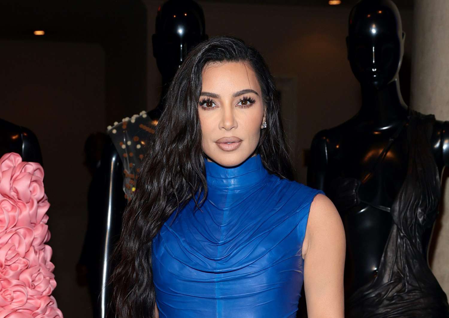 Kim Kardashian deslumbra con su sensual look en la portada de Time