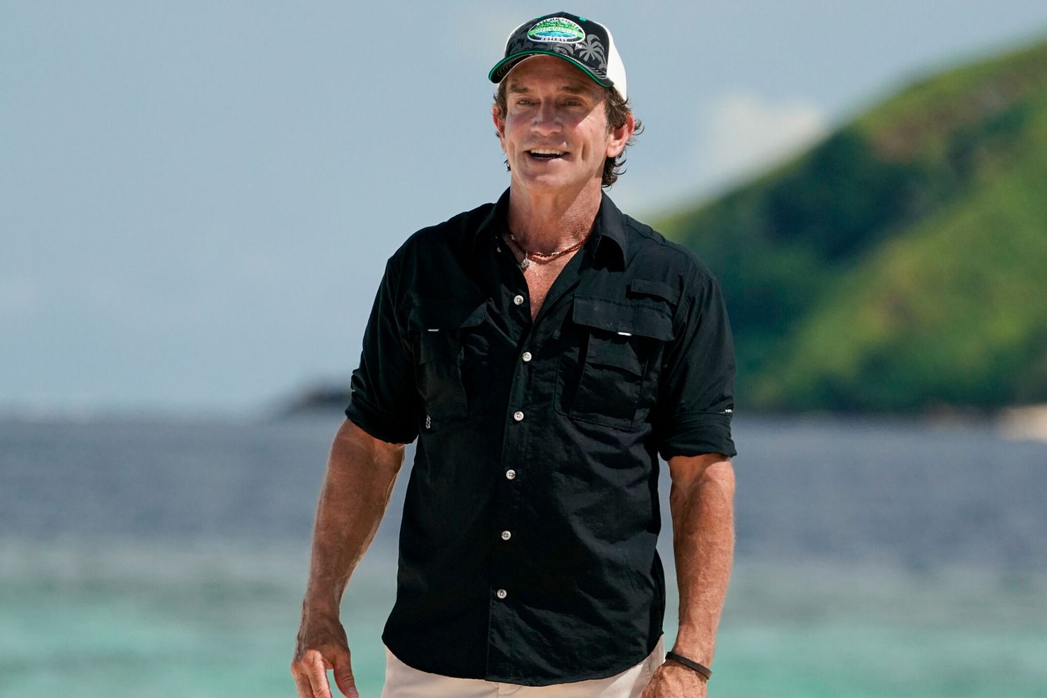 Jeff Probst says player outsmarted producers on 'Survivor' premiere