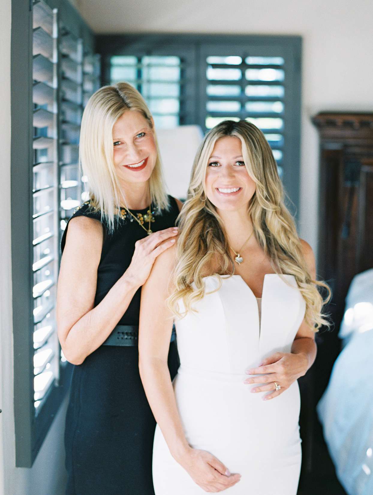 20 Sleeveless Mother-of-the-Bride Dresses That Will Make Her Feel Amazing
