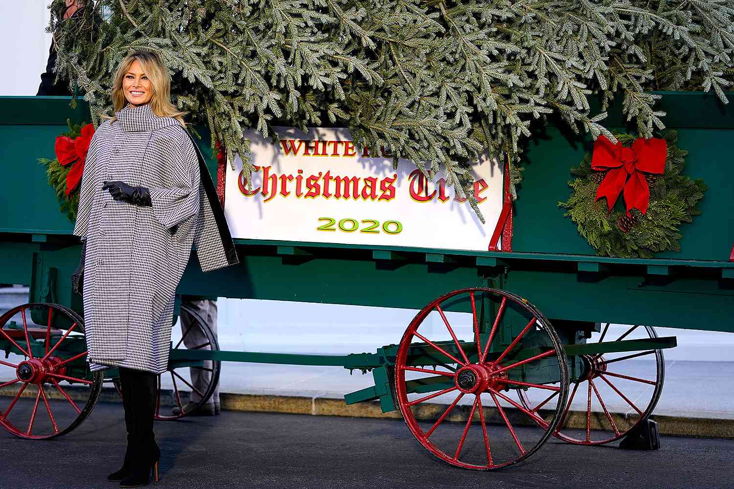 Melania Trump Greets White House Christmas Tree for the Last Time After Husband's Election Loss