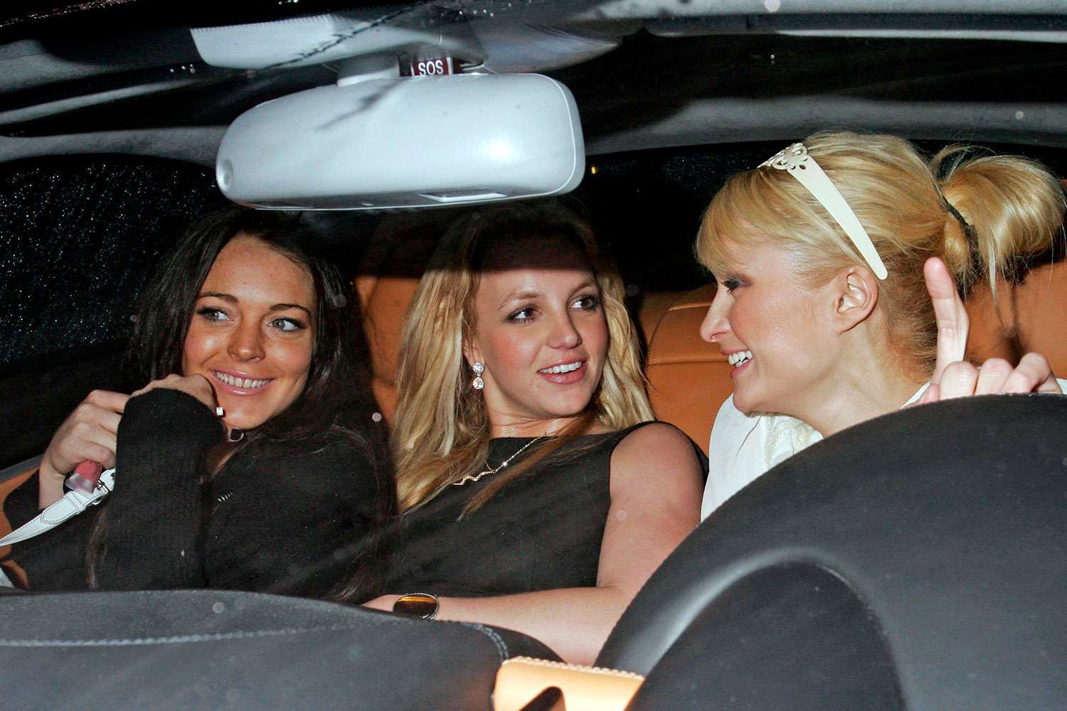Paris Hilton commemorates anniversary of photo with her, Lindsay Lohan, and Britney Spears thumbnail