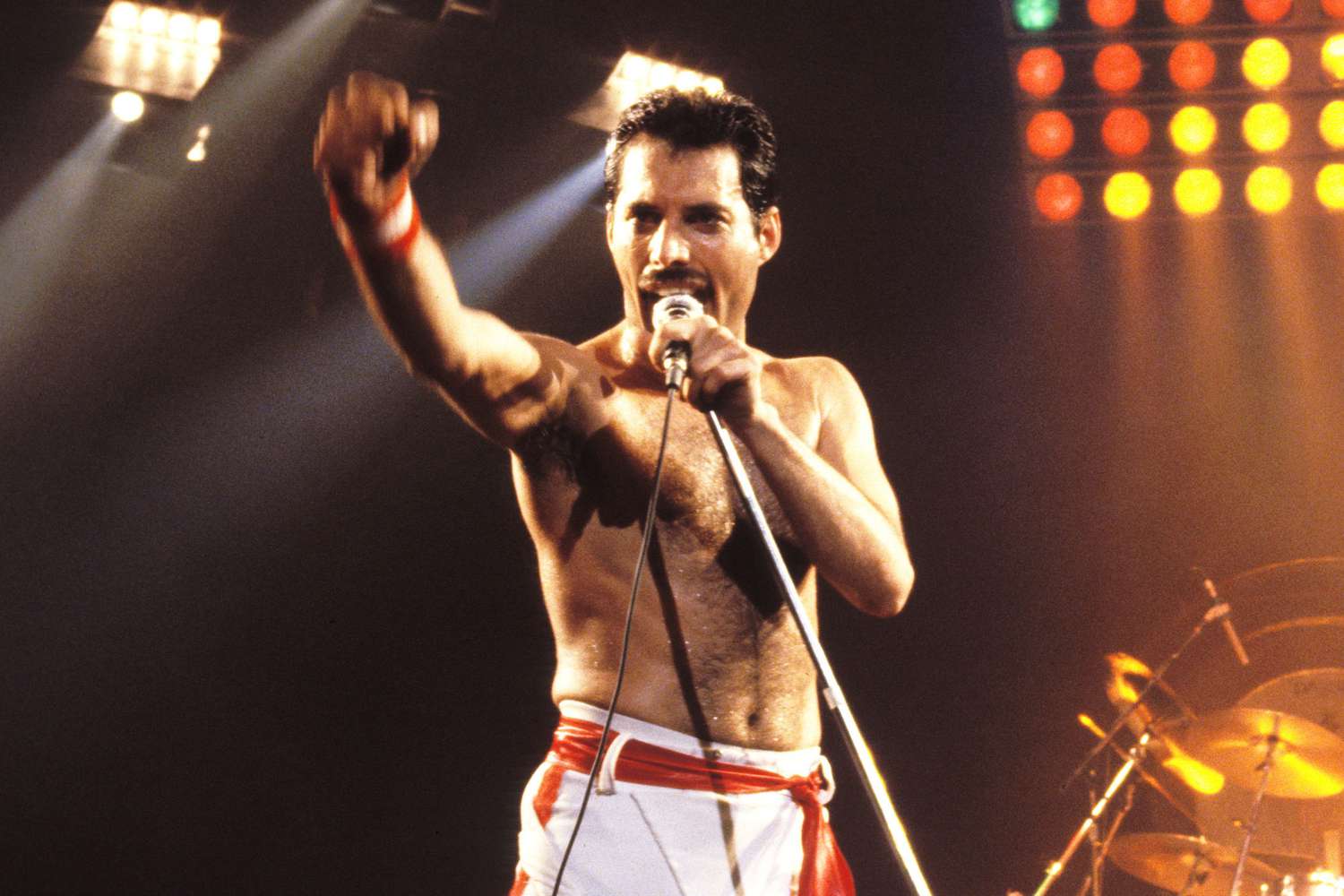 Hear Freddie Mercury sing again on Queen's rediscovered 'Face It Alone'