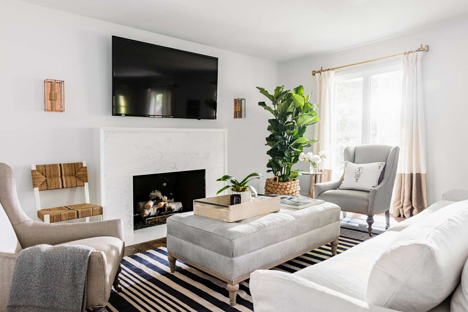 20 Crucial Things to Consider Before Placing a TV Over a Fireplace ...