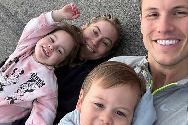 Shawn Johnson East and Family Join Husband Andrew East in Last Minute Turkey Trot. Shawn Johnson /Instagram