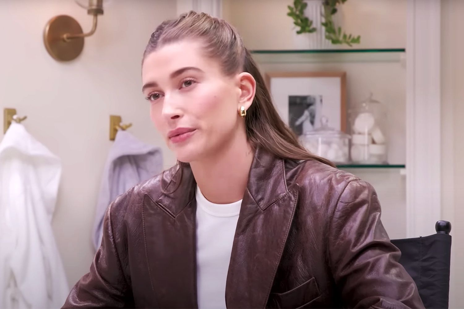 Hailey Baldwin Says Therapy Was a ‘Game Changer’ for Her Mental Health: ‘I Feel Really Safe’