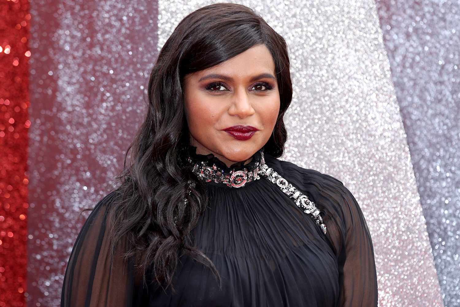 Mindy Kaling's Pretty Summer Dress Featured This One Detail That's So Popular Right Now