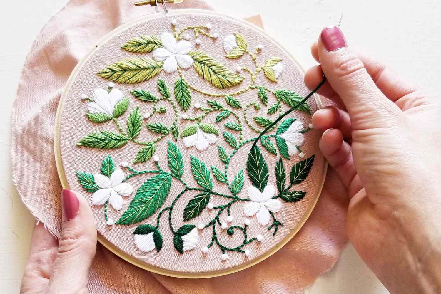 DIY Floral Embroidery Kit Flower Bouquet Sewing Kit Beginner Flower ...