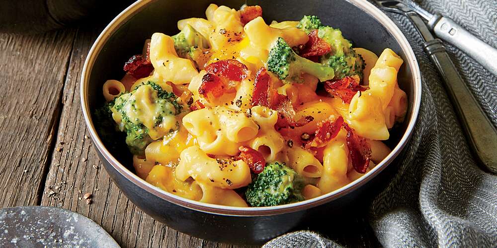 One-Pan Broccoli-Bacon Mac 'n' Cheese Recipe