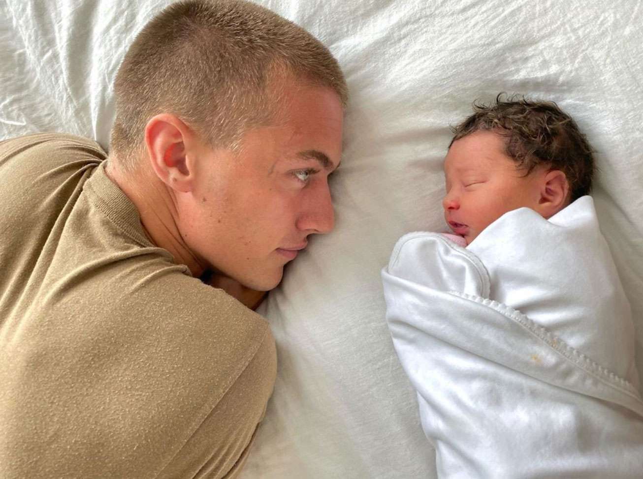 Model Lucky Blue Smith Welcomes Daughter Rumble Honey | PEOPLE.com