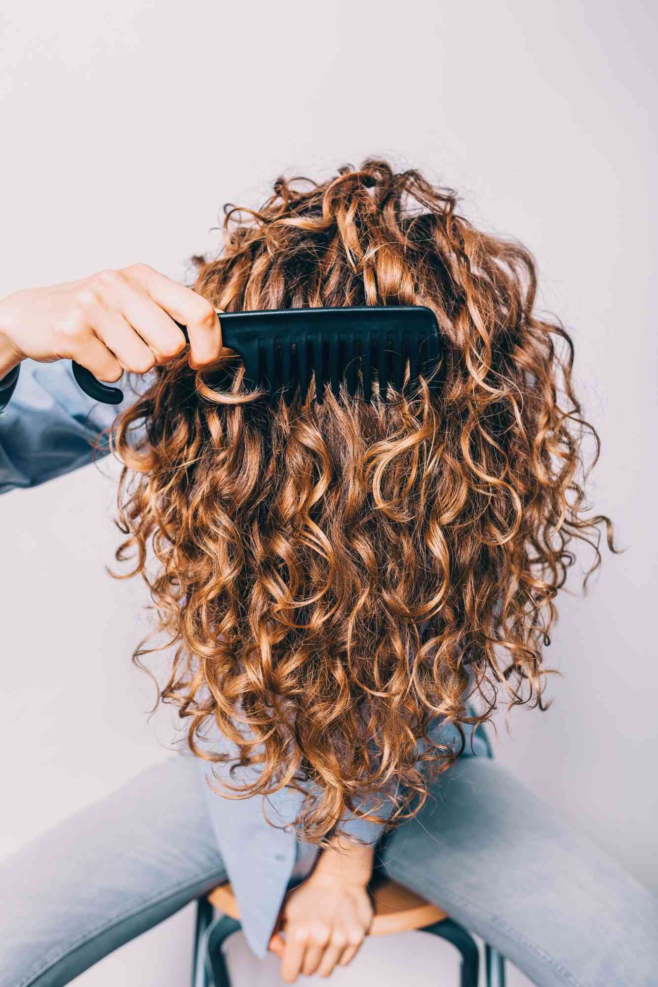 Curly Hair Guide: Understanding the Different Types of Curly Hair and the Different  Ways to Care for Them | Martha Stewart