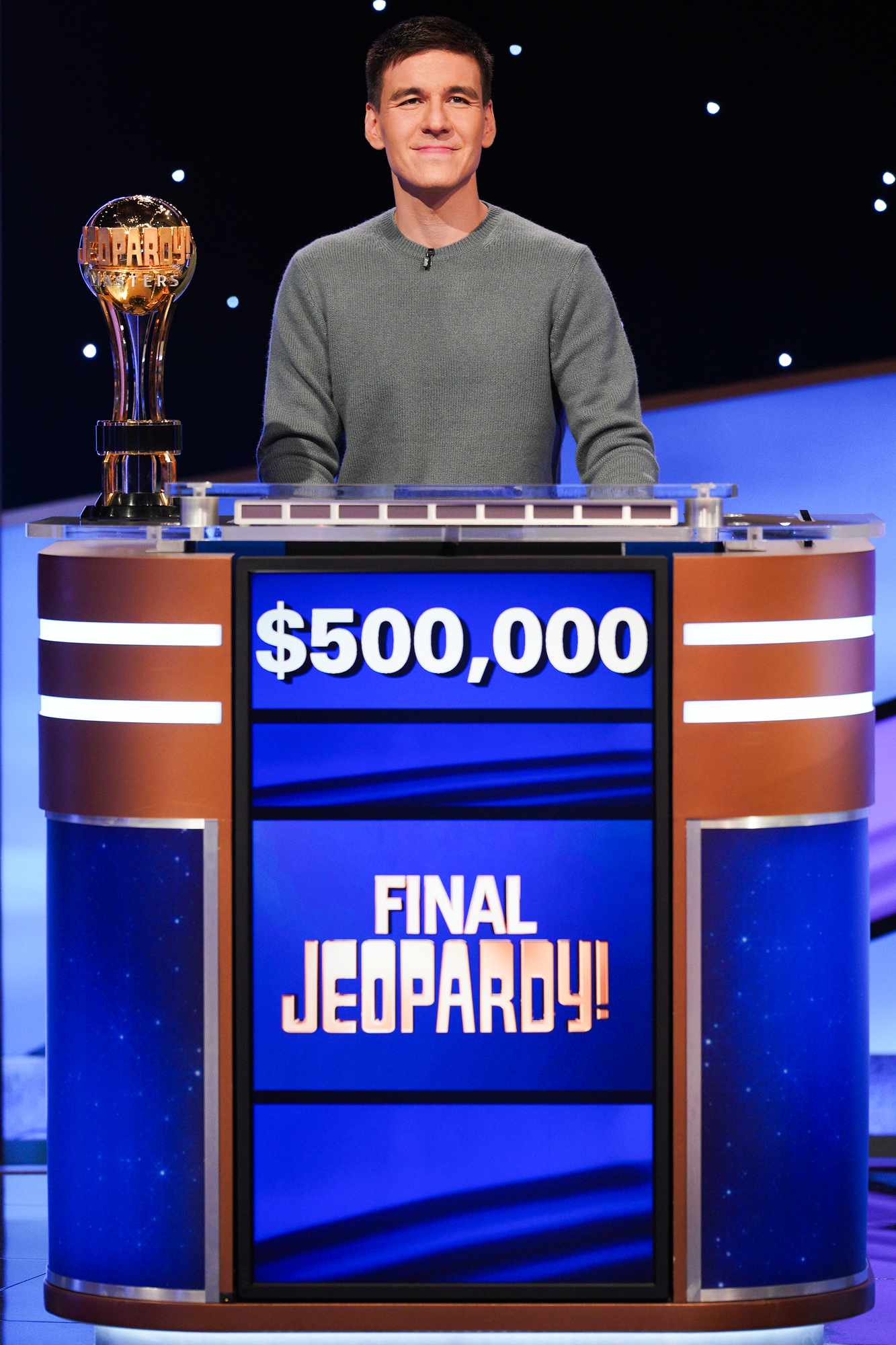 'Jeopardy' champion James Holzhauer criticizes plan to continue without writers thumbnail