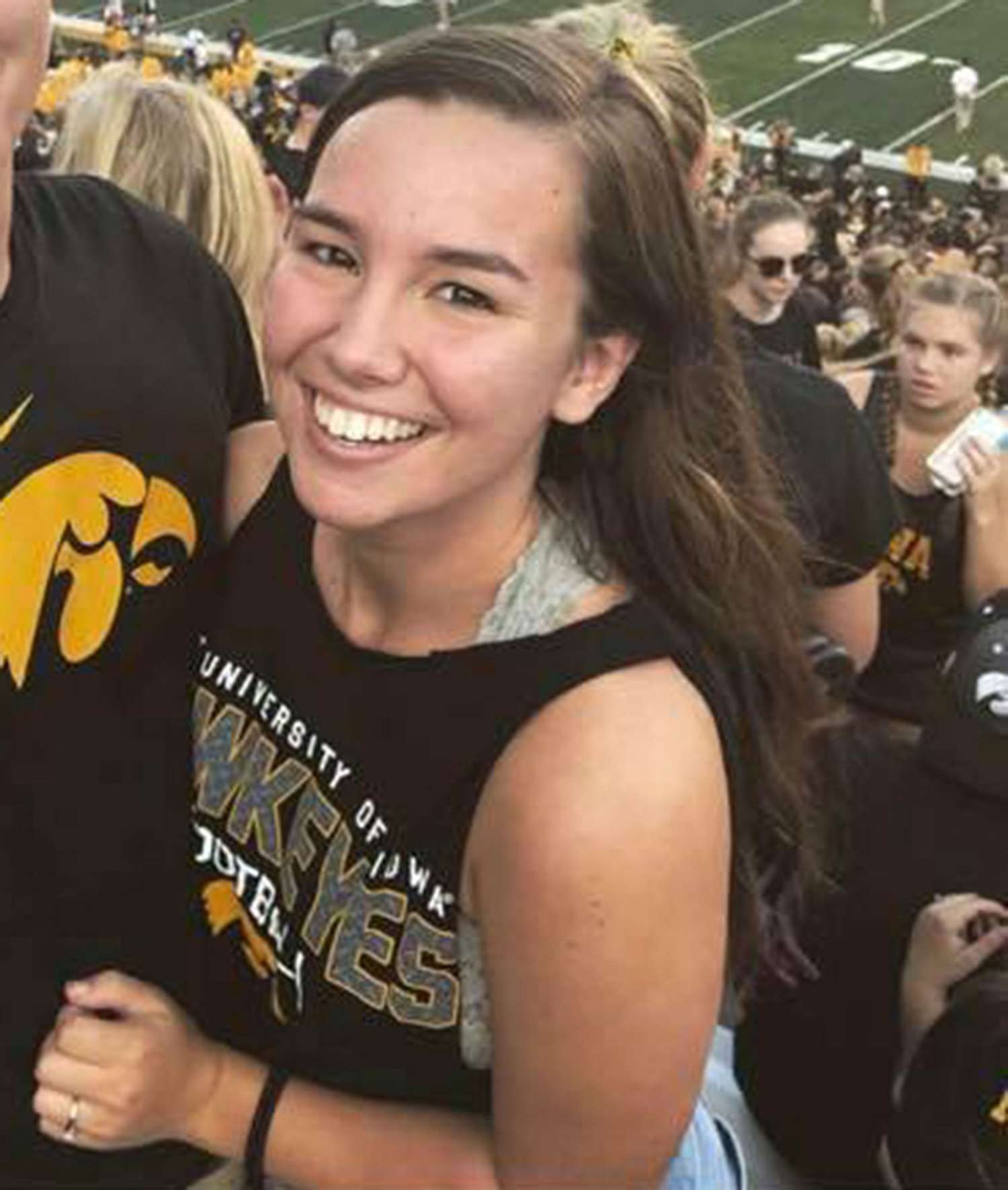 Mollie Tibbetts' Dad Urges Captor to Release Missing Daughter | PEOPLE.com