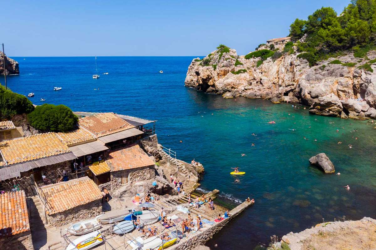 7 Mallorca Destinations Locals Love for Beautiful Beaches, Fresh Seafood, and Charming Towns