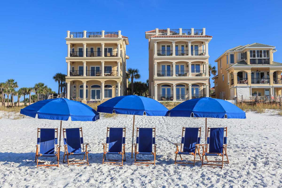 The Best U.S. Destinations for Summer Vacation Home Rentals in 2022