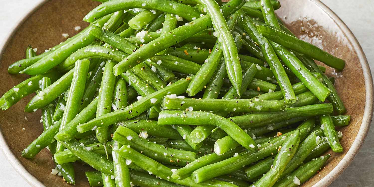 Buttery Garlic Green Beans Recipe | Allrecipes