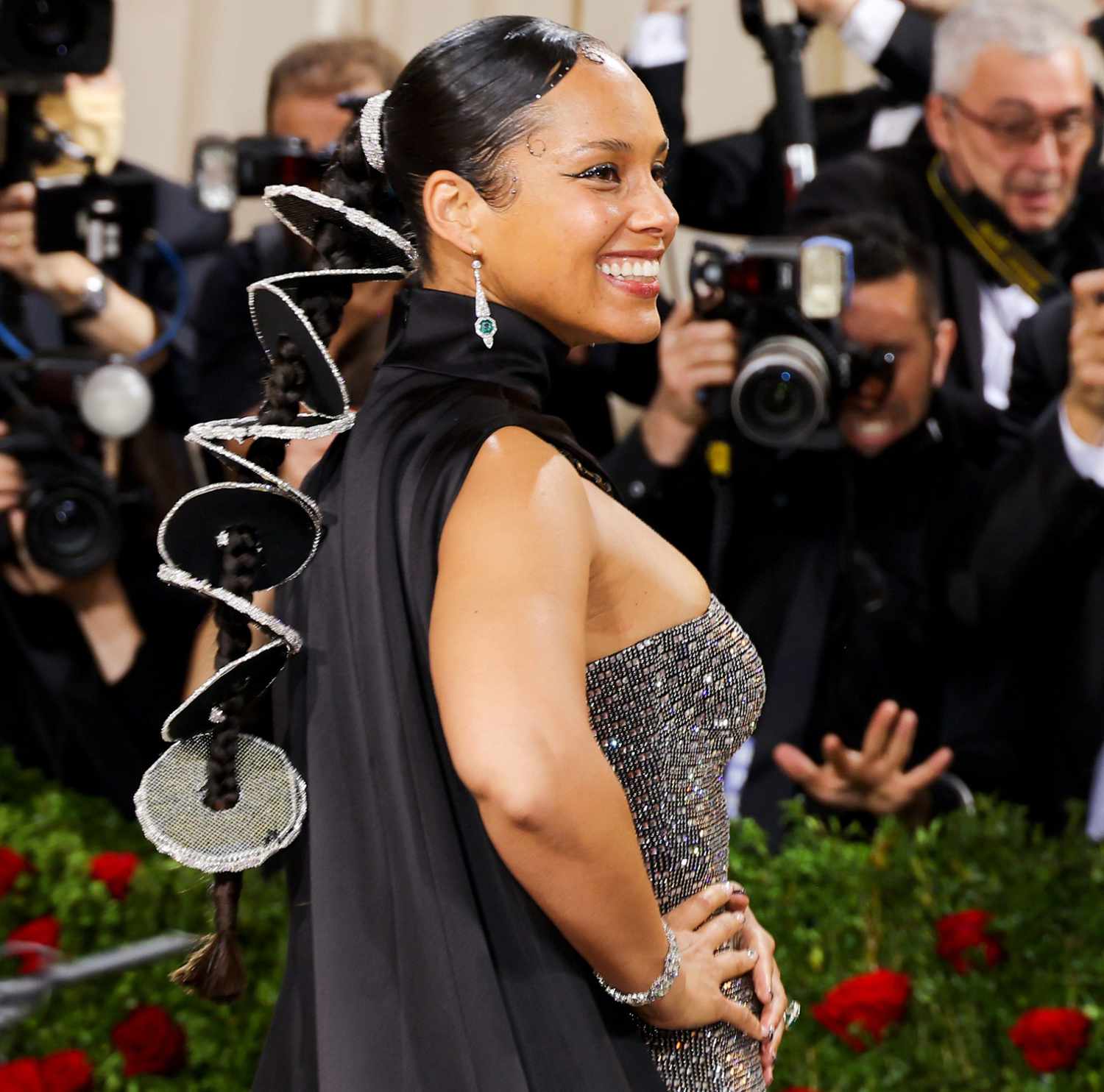 Alicia Keys Is in an Empire State of Mind as She Wears New York City Skyline at 2022 Met Gala