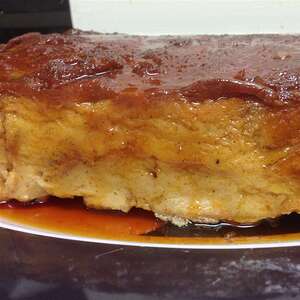 Bread Pudding With Caramel Sauce