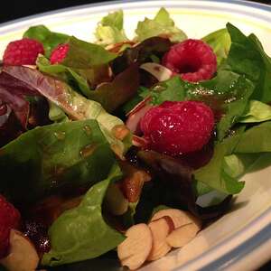 Pati's Spinach and Boysenberry Salad