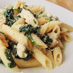 Spinach and Grilled Chicken Penne