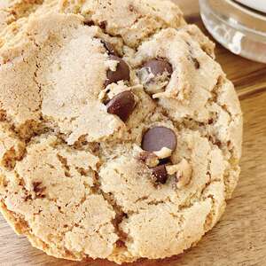 Bistro Brown Butter Chocolate Chip Cookies