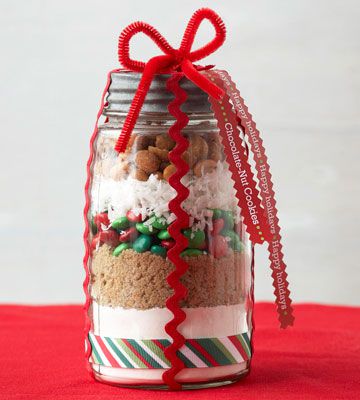 Gift in a Jar: Chocolate-Nut Cookies