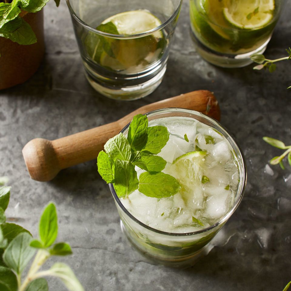 Fresh Mint Mojito Cocktail