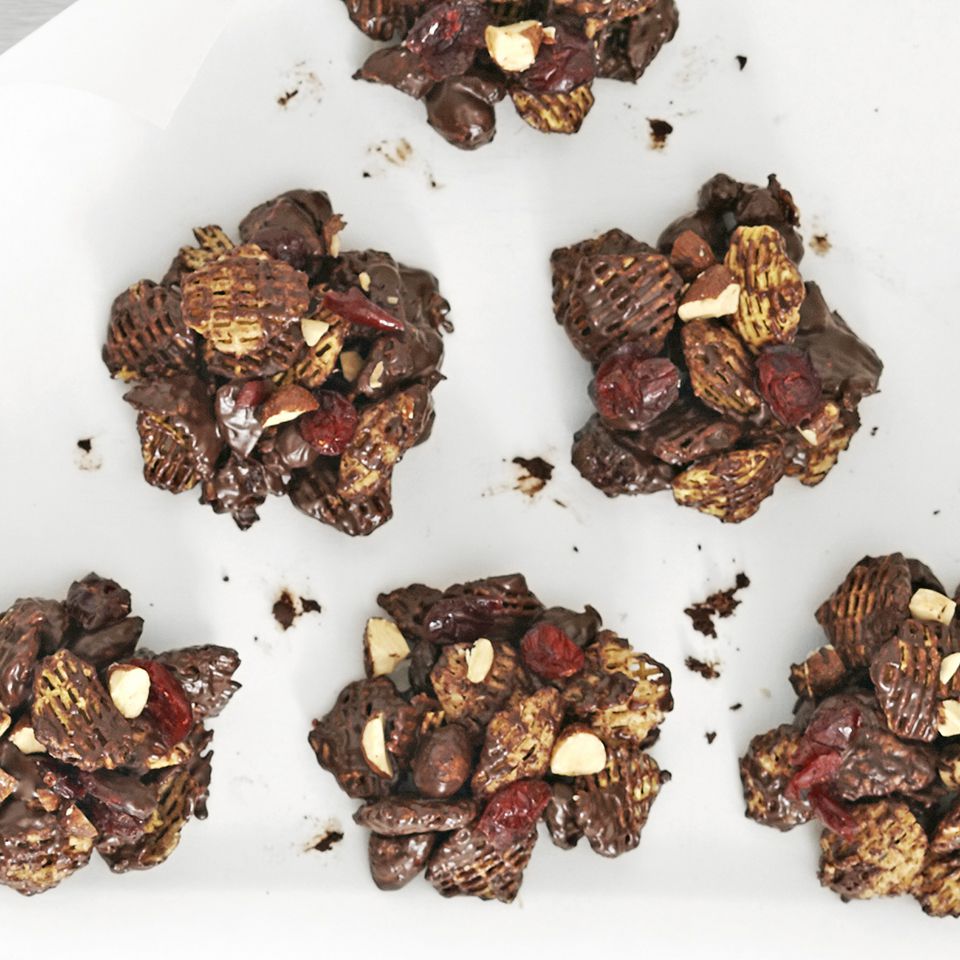 Choco-Cereal-Nut Clusters